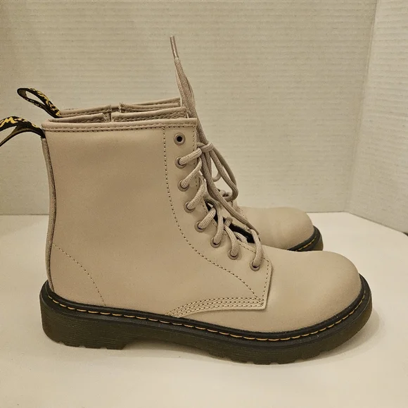 Dr. Martens Women's Beige Boots - Picture 2 of 5